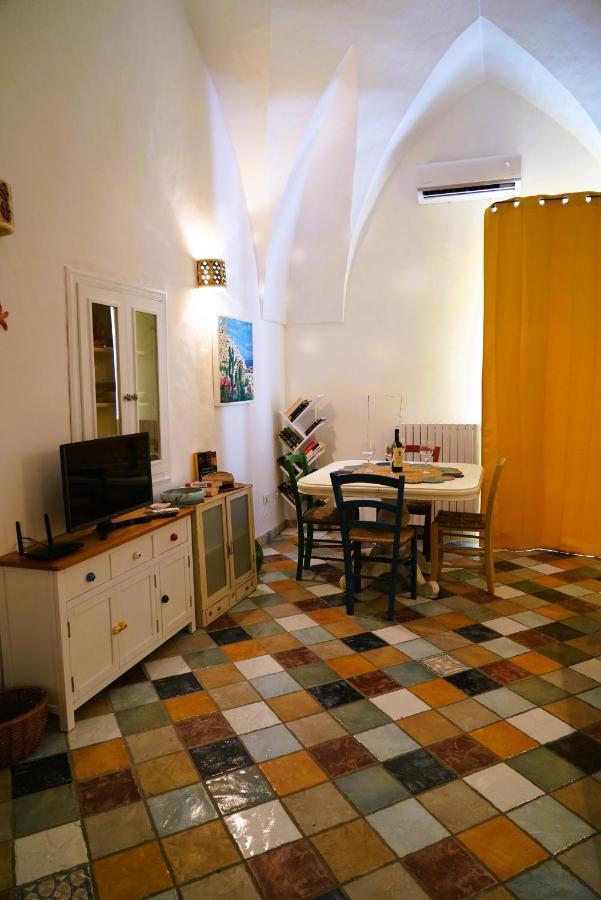 Willa Domus Magistri - A Pochi Passi Dal Centro Storico Ostuni Zewnętrze zdjęcie